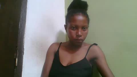 Snapshot of rinah654271 chatting on February 2026 07:23:02 AM rinah654271 online show from February 2026 07:23:02 AM