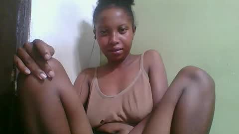 Snapshot of rinah654271 chatting on February 2026 04:47:02 PM rinah654271 online show from February 2026 04:47:02 PM