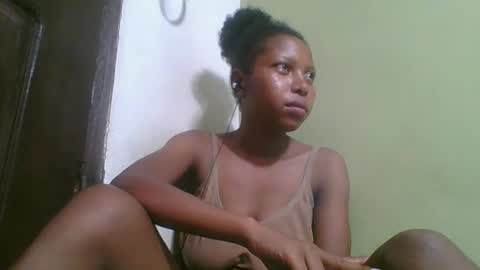 Snapshot of rinah654271 chatting on February 2026 03:31:02 PM rinah654271 online show from February 2026 03:31:02 PM