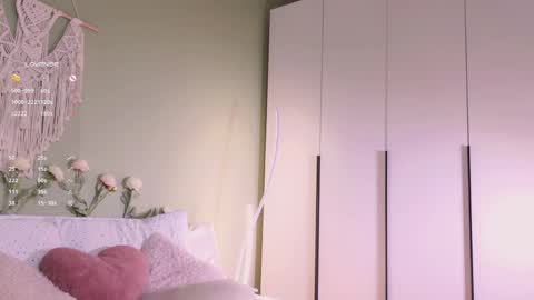 Rina online show from September 2025 10:37:01 AM