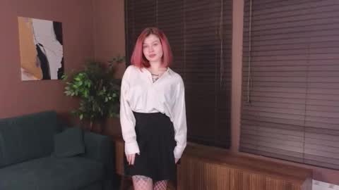 Rina online show from November 2025 03:23:02 PM