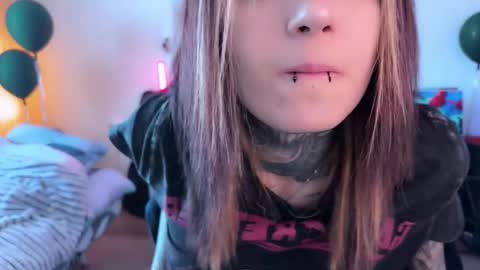   DianaBrite            fansl y online show from February 2026 01:05:02 PM