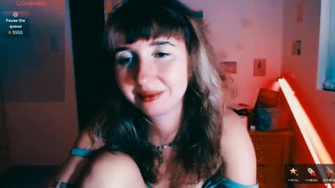 Snapshot of riri_rich chatting on May 2026 06:42:01 AM Rita online show from May 2026 06:42:01 AM