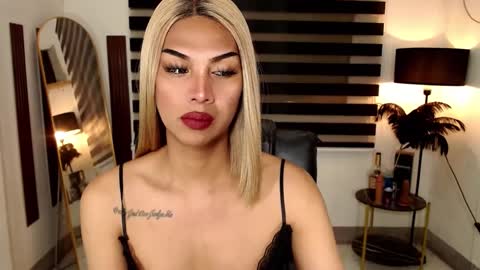 riri online show from February 2025 07:18:02 AM