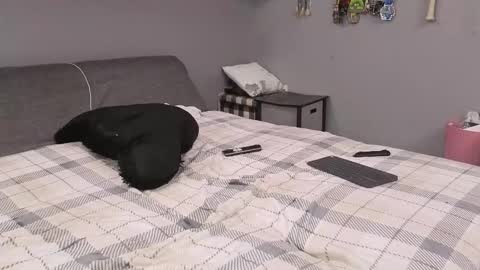 risingphoenix980 online show from December 2025 05:27:01 AM