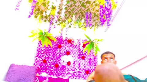 Risitos De Oro online show from October 2025 11:49:01 PM