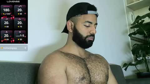 SebasRoa online show from December 2024 05:08:01 PM