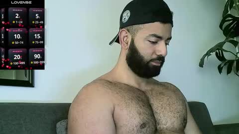 SebasRoa online show from September 2025 02:00:01 PM