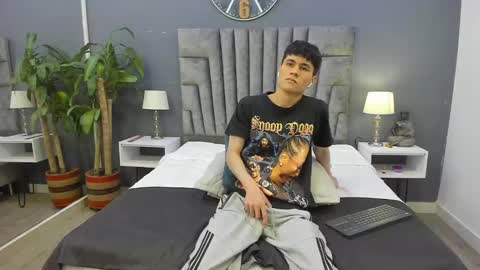 Roan Birkin online show from February 2025 07:21:01 PM