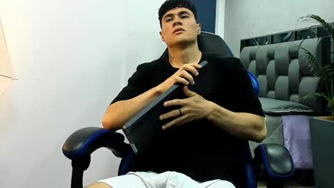 Roan Birkin online show from September 2025 08:57:02 PM