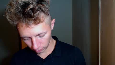 RoastingCorn online show from December 2025 03:05:01 AM