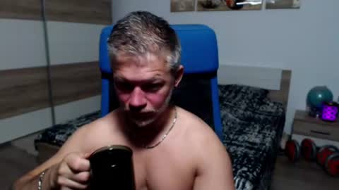 Snapshot of robbyshawz chatting on July 2026 05:14:01 AM robbyshawz online show from July 2026 05:14:01 AM