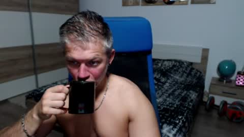 Snapshot of robbyshawz chatting on July 2026 04:15:01 AM robbyshawz online show from July 2026 04:15:01 AM