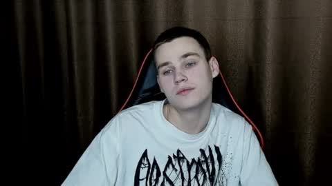 robert10211 online show from January 2025 08:24:01 PM