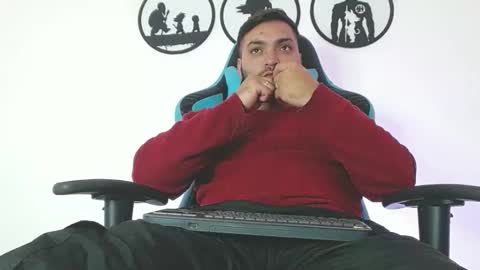 Stiven - online show from December 2025 04:39:02 AM