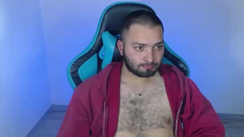 Snapshot of robert_leroy chatting on July 2026 04:38:01 AM Stiven - online show from July 2026 04:38:01 AM