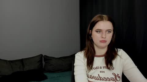 Lisa and Robert  i am online all days 900 am GMT3   online show from December 2024 01:51:02 PM