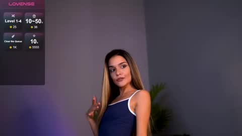 Roberta online show from September 2025 07:41:01 AM