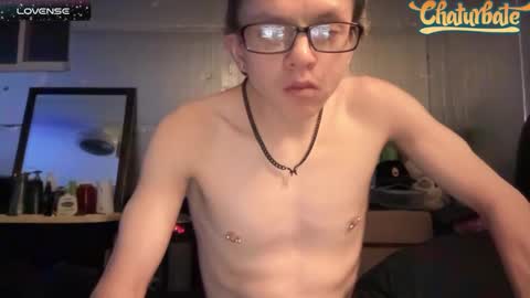 Snapshot of robertcicijr21 chatting on December 2024 06:04:02 AM Robert Cici Jr. online show from December 2024 06:04:02 AM