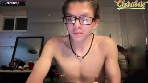 Snapshot of robertcicijr21 chatting on December 2024 02:42:01 AM Robert Cici Jr. online show from December 2024 02:42:01 AM