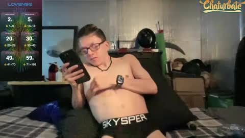 Snapshot of robertcicijr21 chatting on February 2025 03:19:01 AM Robert Cici Jr. online show from February 2025 03:19:01 AM