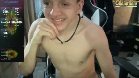 Snapshot of robertcicijr21 chatting on February 2025 05:29:02 AM Robert Cici Jr. online show from February 2025 05:29:02 AM