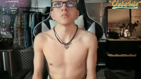 Snapshot of robertcicijr21 chatting on October 2025 12:20:02 AM Robert Cici Jr. online show from October 2025 12:20:02 AM