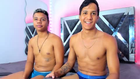 Robert Miller And Mael Thompson  online show from December 2024 05:07:02 AM