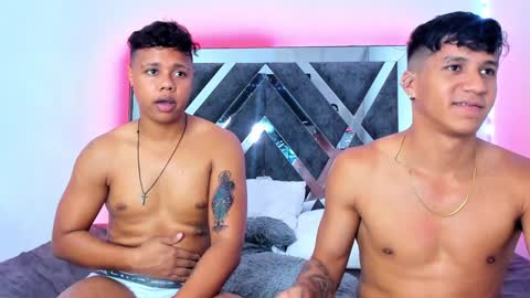 Robert Miller And Mael Thompson  online show from January 2025 09:51:02 AM