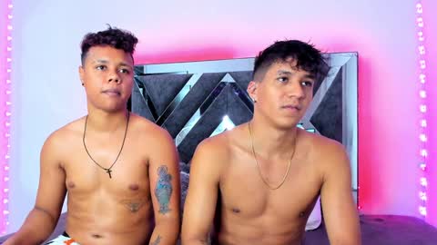 Robert Miller And Mael Thompson  online show from January 2025 05:09:01 AM