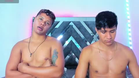 Robert Miller And Mael Thompson  online show from February 2025 08:17:01 AM