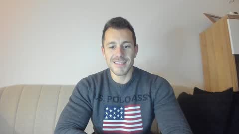 roberto4ever online show from December 2024 03:54:02 PM