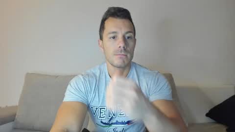 roberto4ever online show from January 2025 04:36:02 AM