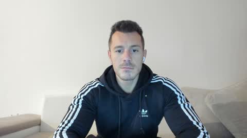 roberto4ever online show from January 2025 02:51:02 PM