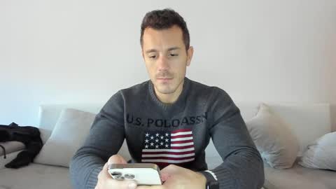 roberto4ever online show from February 2025 01:55:01 PM