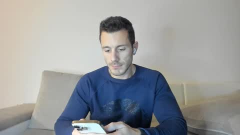 roberto4ever online show from February 2025 04:28:01 PM