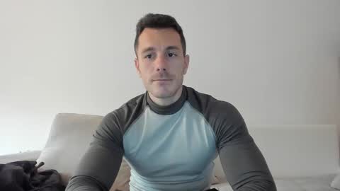 roberto4ever online show from March 2025 03:12:02 PM