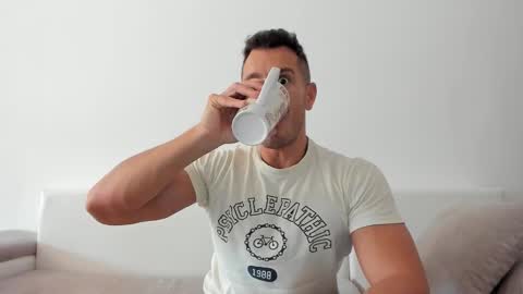 roberto4ever online show from September 2025 11:10:01 AM