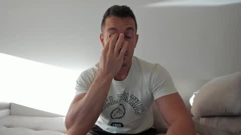 roberto4ever online show from September 2025 05:06:02 AM