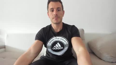 roberto4ever online show from May 2026 11:09:02 AM
