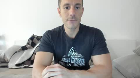 roberto4ever online show from May 2026 04:26:01 PM