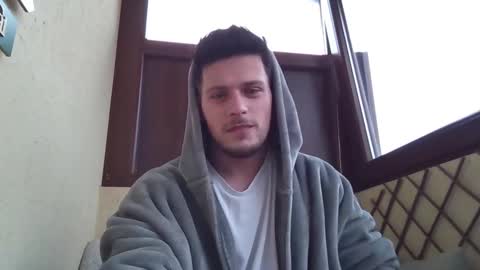 Roberto online show from October 2025 06:39:02 AM