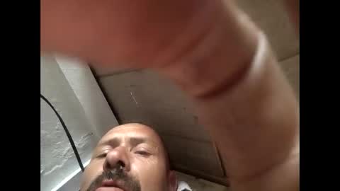 robertsaiz4200 online show from June 2026 07:41:01 PM