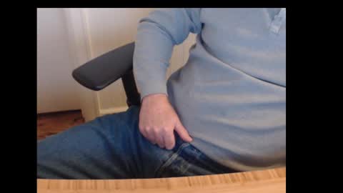 robidan6923 online show from January 2025 06:47:01 PM