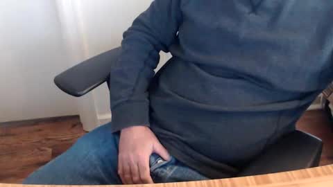 robidan6923 online show from October 2025 02:51:02 PM