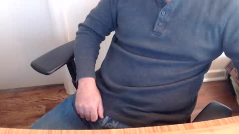 robidan6923 online show from November 2025 04:08:01 PM