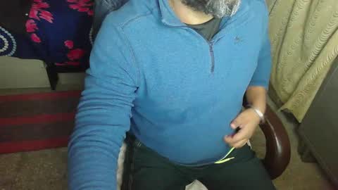 robin online show from November 2025 08:55:01 PM