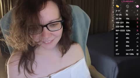 Snapshot of robin_gal chatting on February 2025 12:32:01 AM Robin online show from February 2025 12:32:01 AM