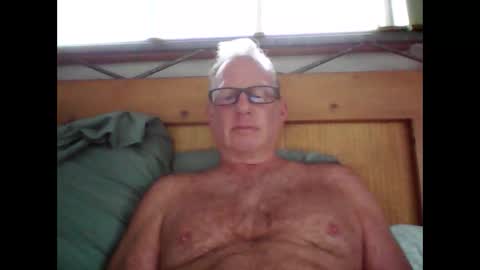 Snapshot of robo0000 chatting on April 2026 02:44:02 PM robo0000 online show from April 2026 02:44:02 PM