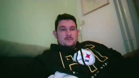 Robin online show from November 2025 09:36:02 PM